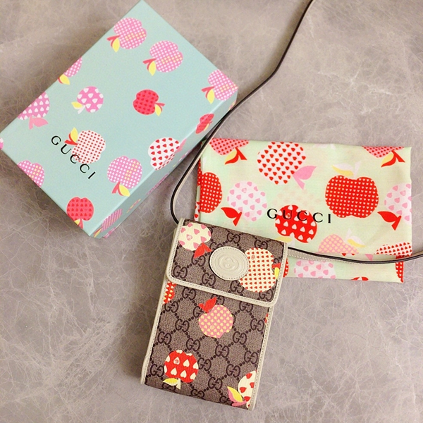 グッチ財布 レプリカ角部分ディテール